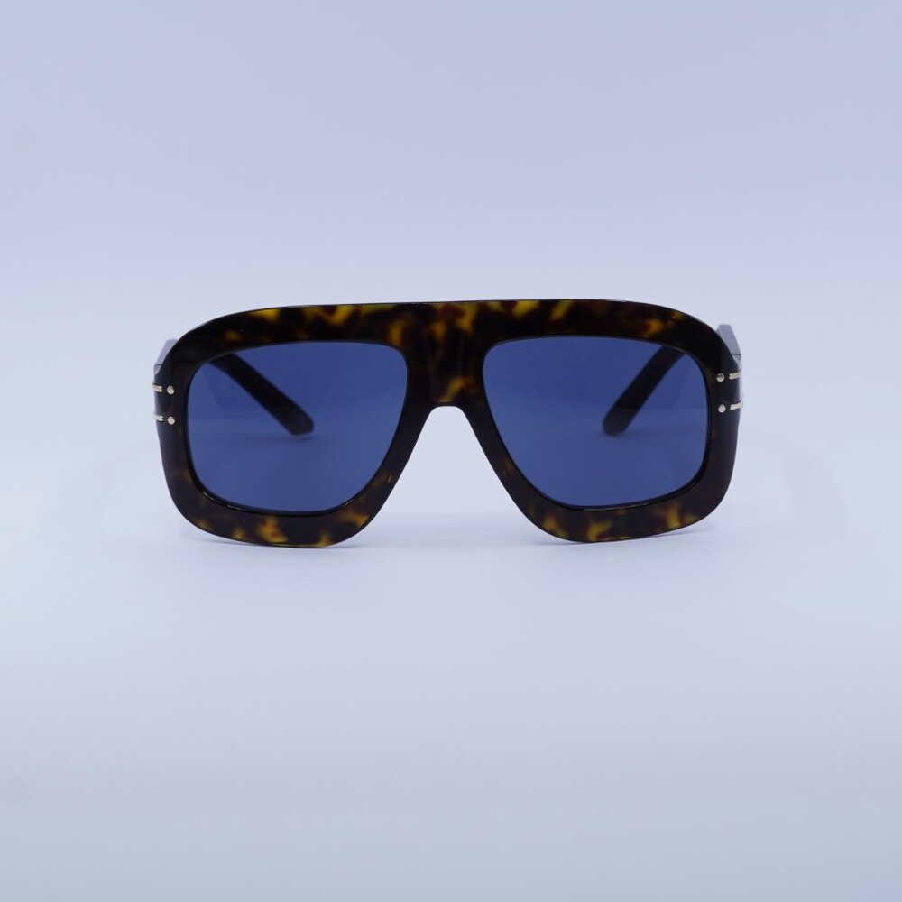 🕶️ New Dior DIORSIGNATURE M1U 20B0 Sunglasses - Shiny Dark Havana Frame - Picture 2 of 11